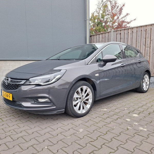 Opel Astra JG-114-F 1.jpg